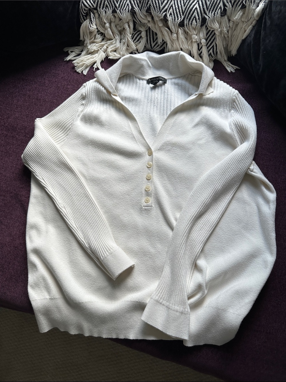 Banana Republic Cream V-Neck Button-Placket Sweater
